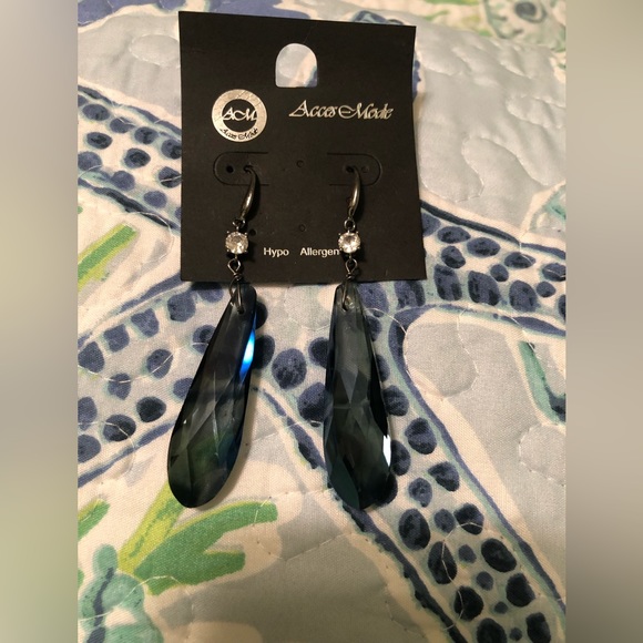 Access-Mode STUNNING Hypo- Allergens earrings - Picture 2 of 3